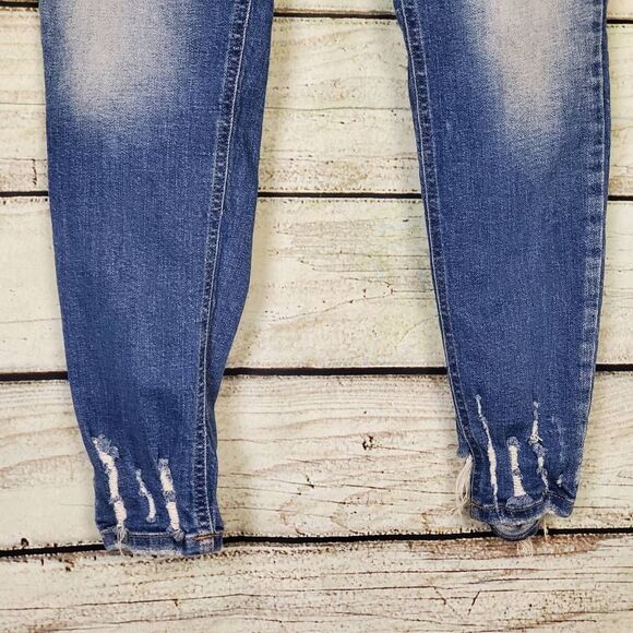 KanCan for Maurices Women’s High Rise Skinny Jeans Size 26 Button Fly Distressed - Picture 3 of 10